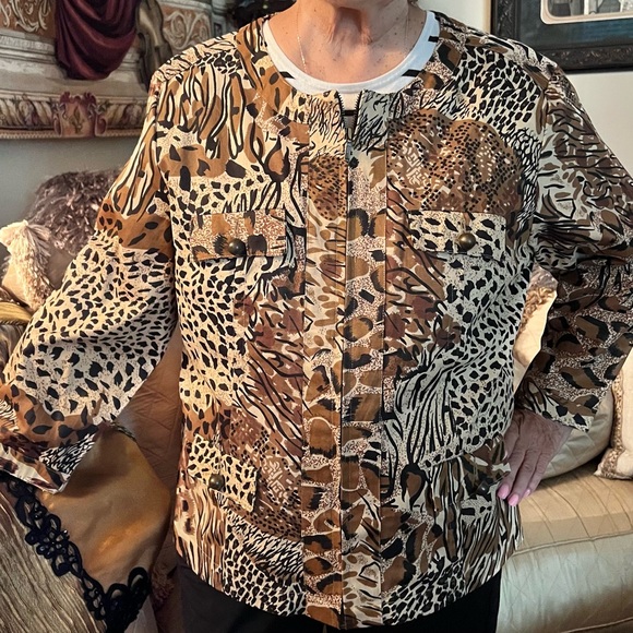 Westbound Woman Brown/Black Animal Print Front Zip Jacket. - Picture 1 of 6